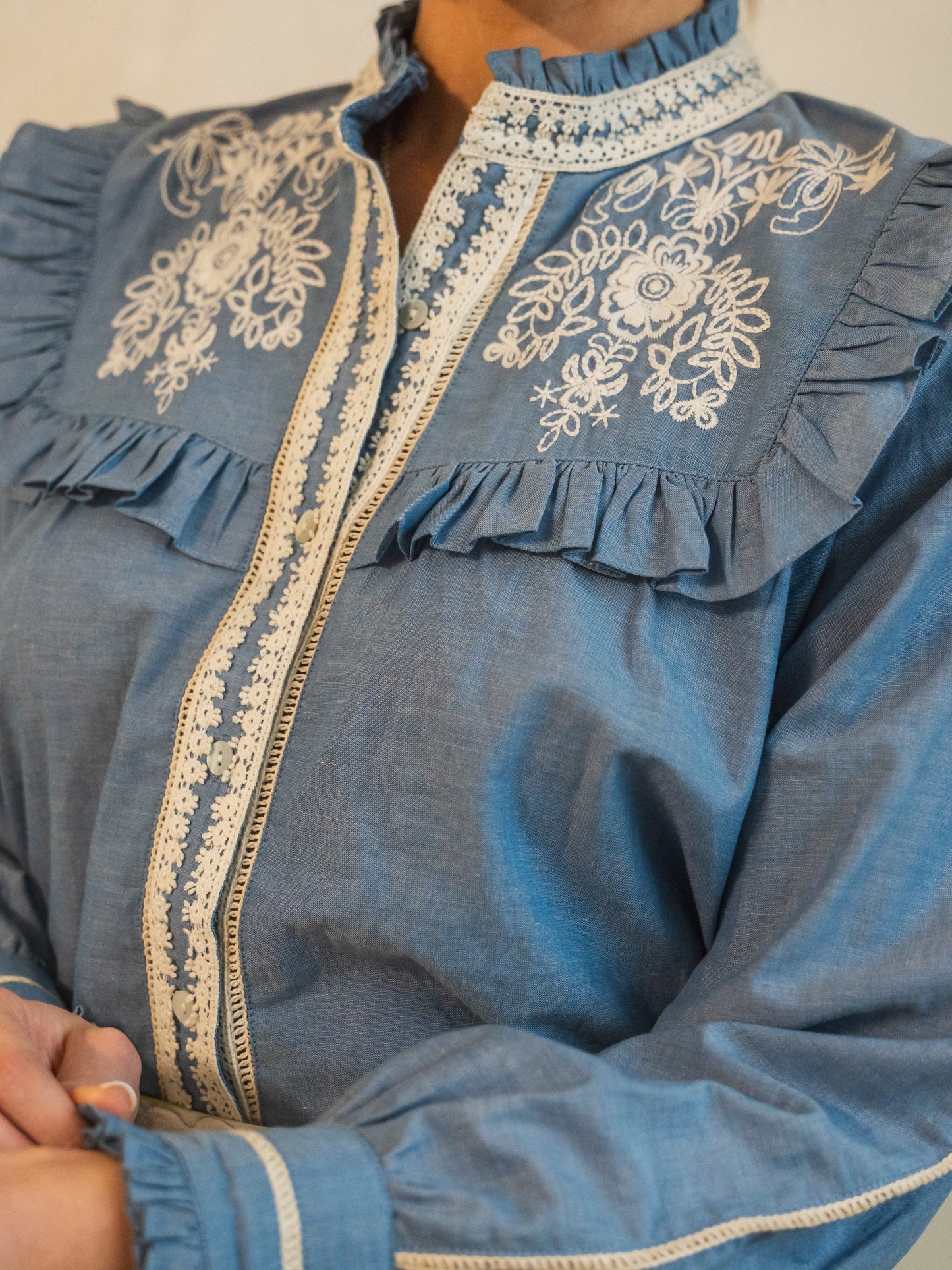 'DAKOTA' BLOUSE IN HOUSE OF BLUES