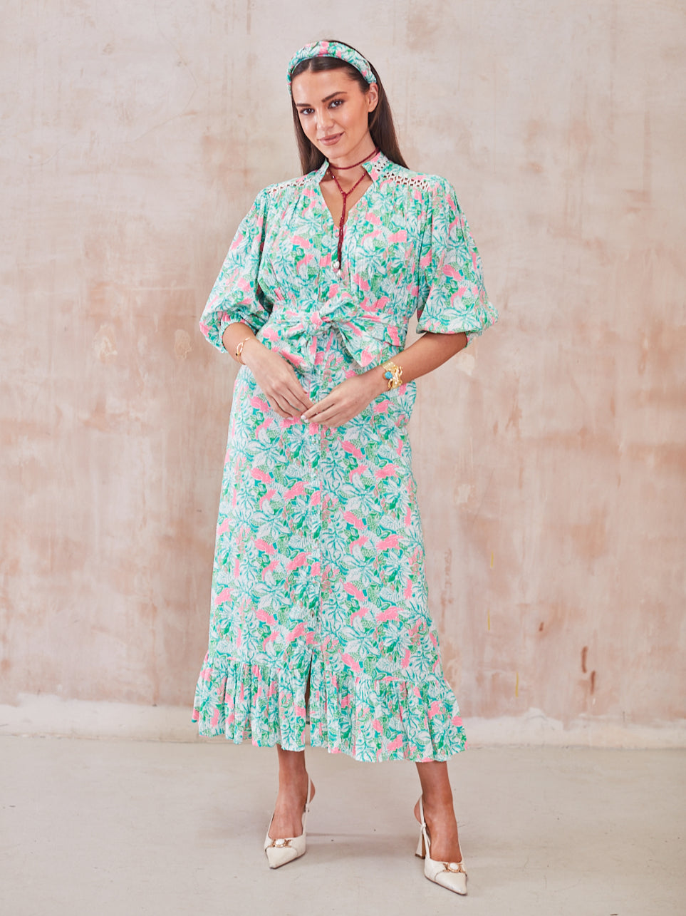 'FOLLOW YOUR HEART' DRESS IN PINK PARROT