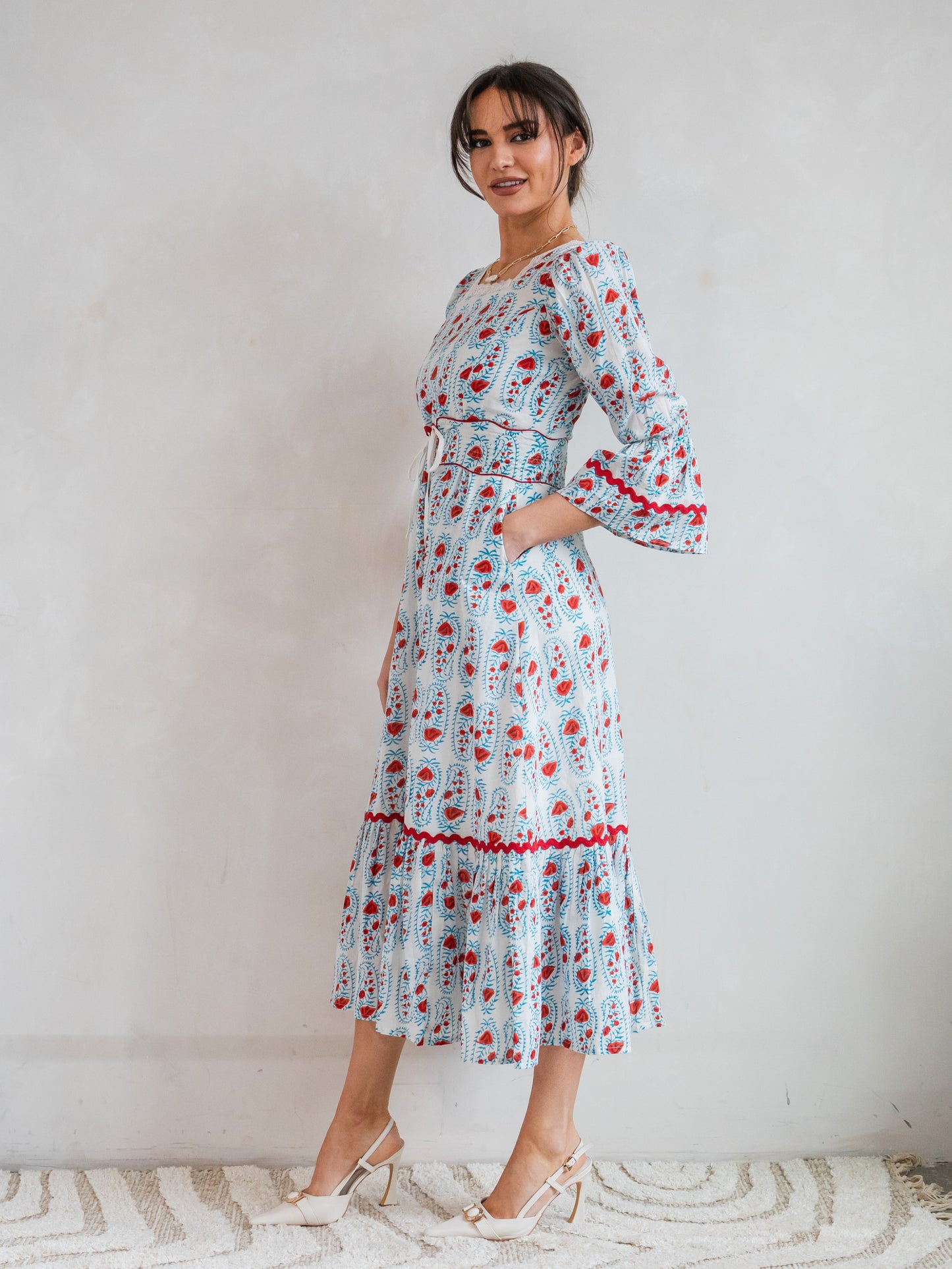 'PORTRAIT' DRESS IN ANTIQUE ROSE