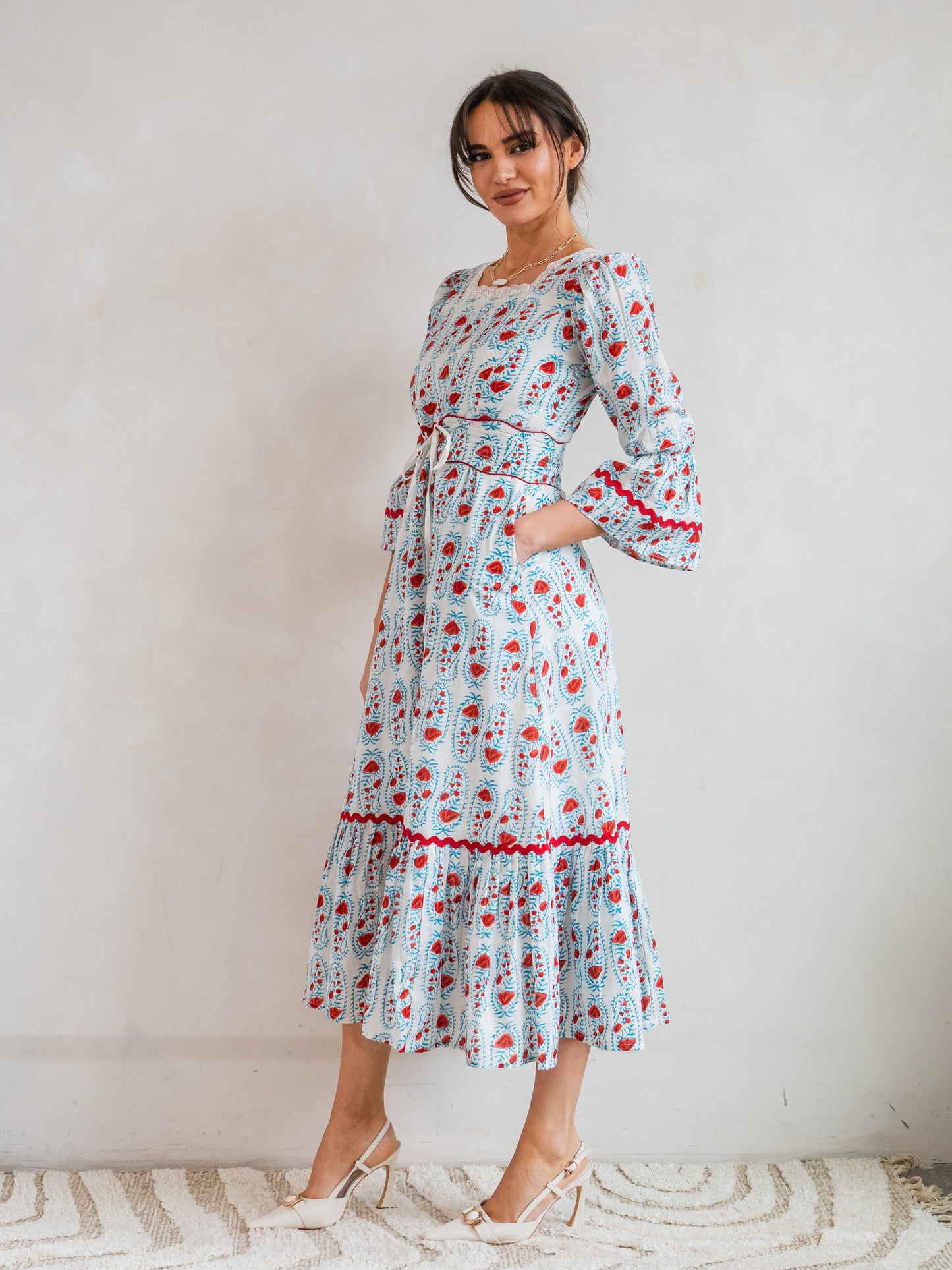 'PORTRAIT' DRESS IN ANTIQUE ROSE