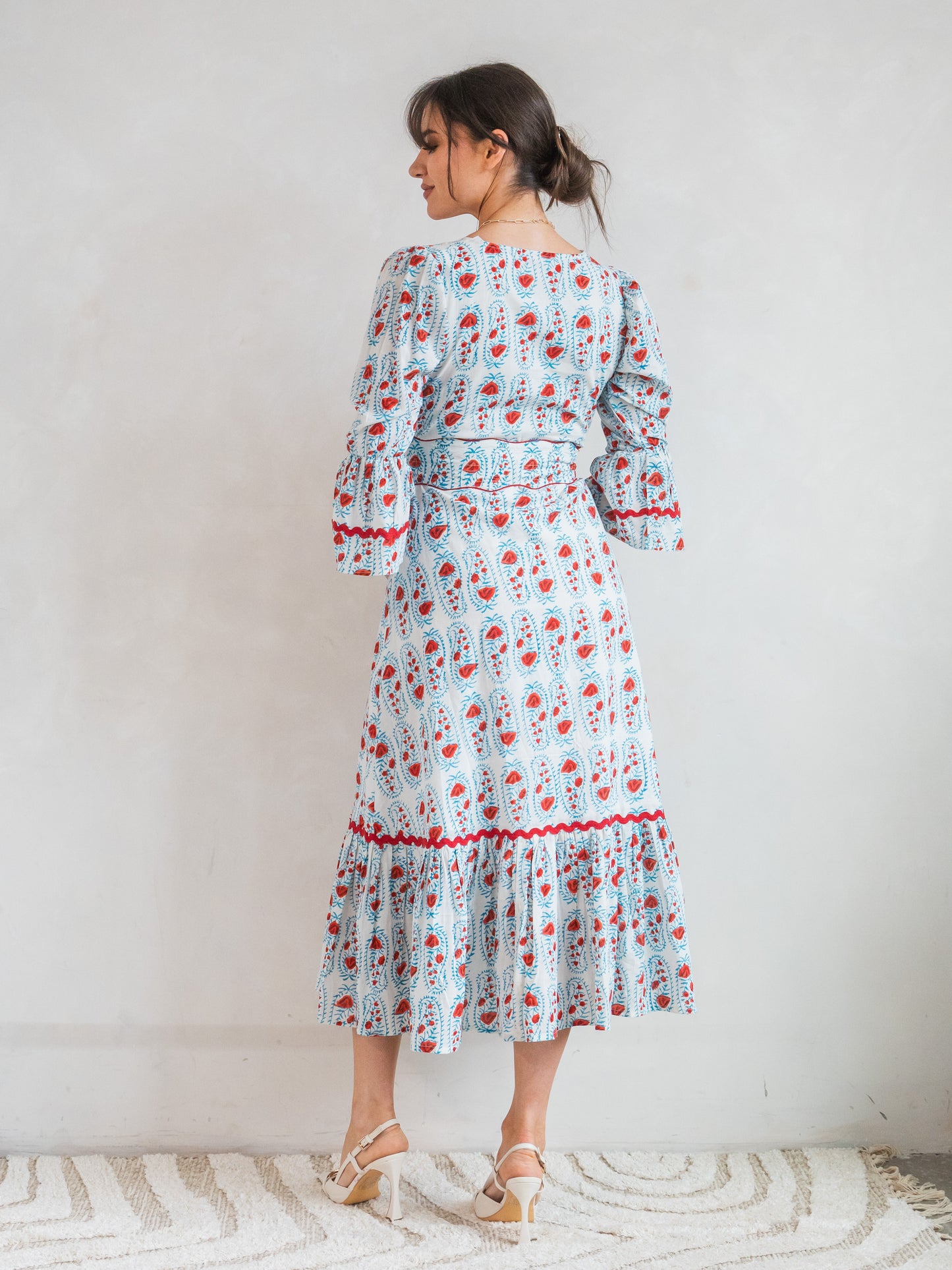'PORTRAIT' DRESS IN ANTIQUE ROSE
