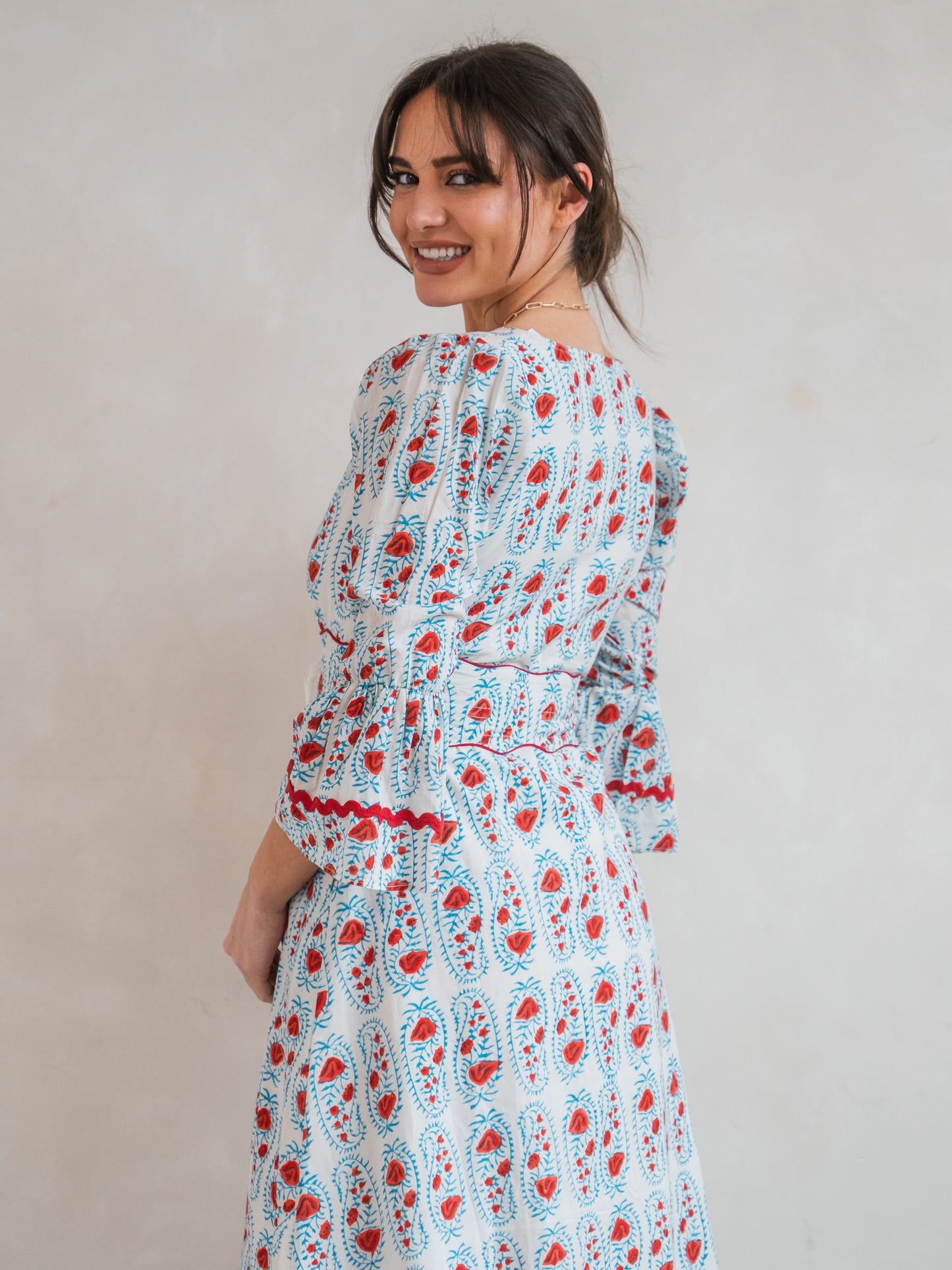 'PORTRAIT' DRESS IN ANTIQUE ROSE