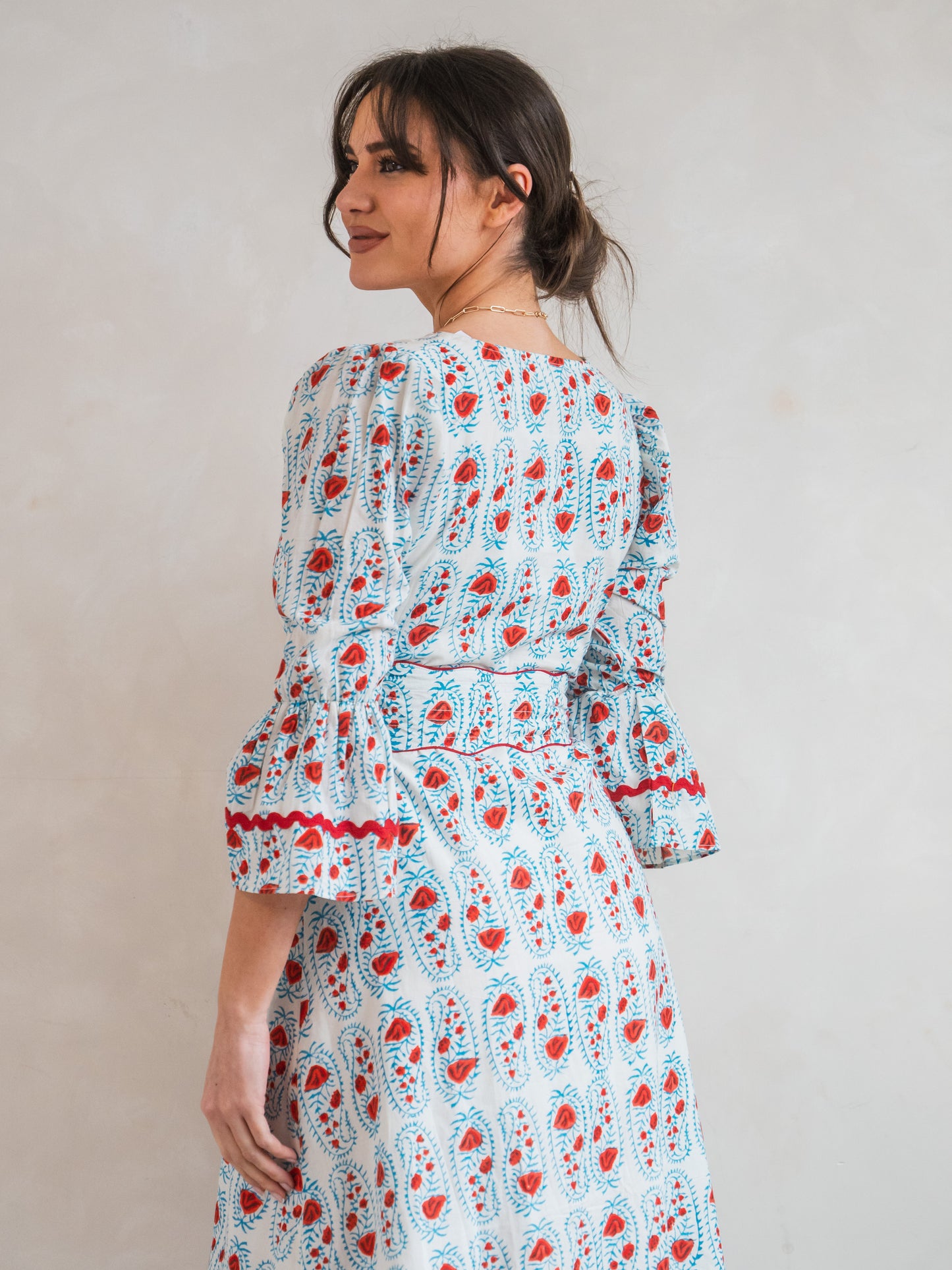 'PORTRAIT' DRESS IN ANTIQUE ROSE