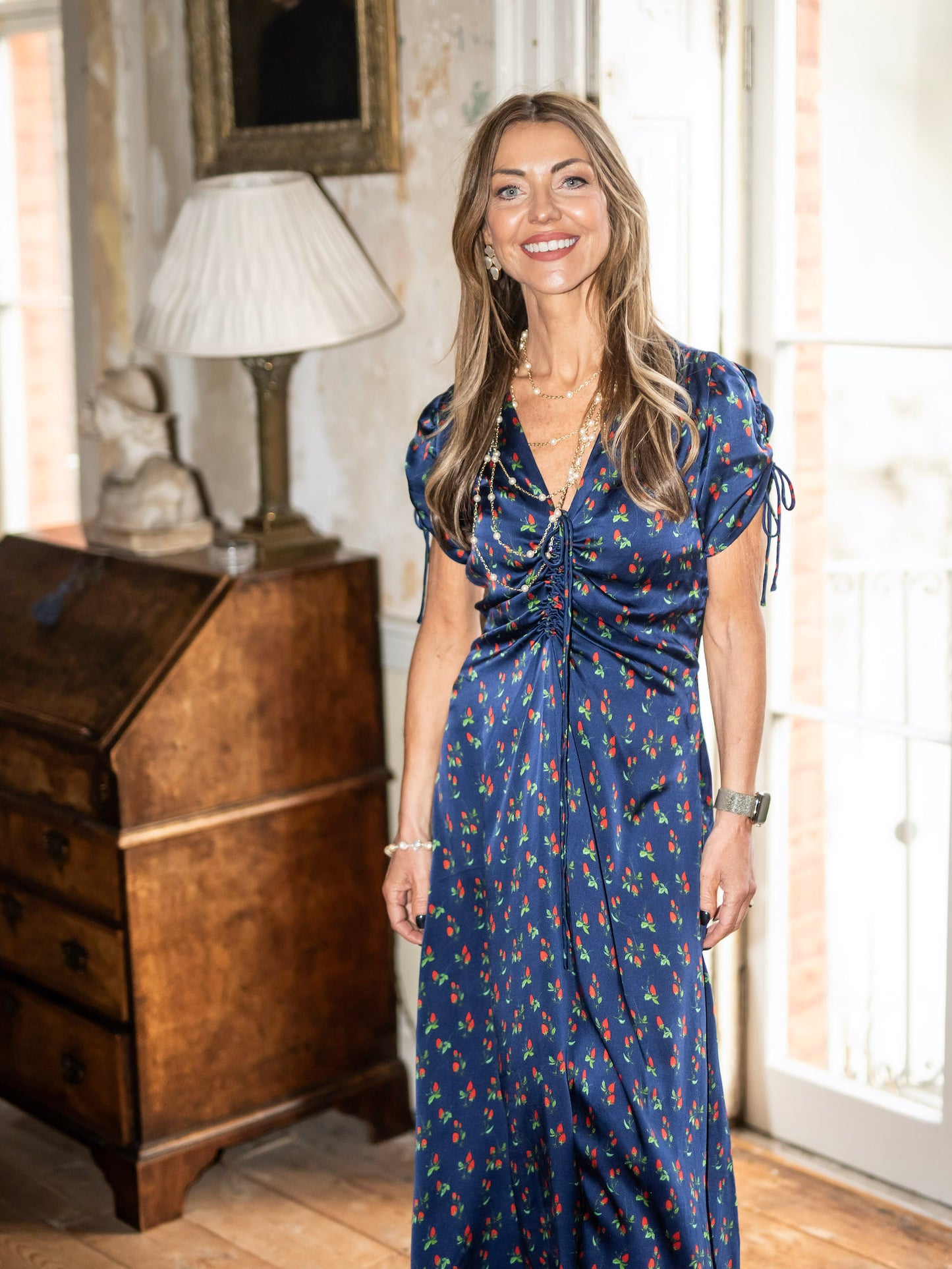 'BABINGTON' DRESS IN NAVY STRAWBERRY