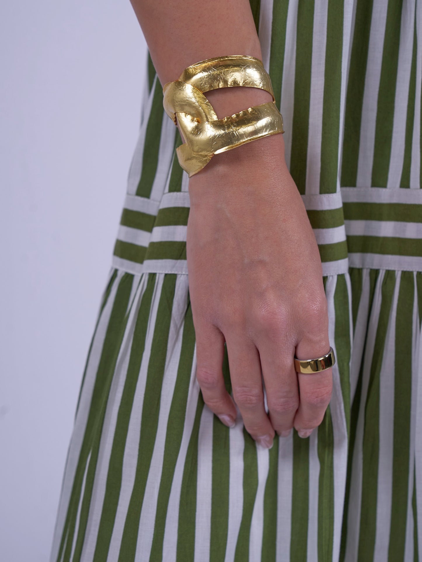 'SHELLY' BEACH DRESS IN OLIVE STRIPE