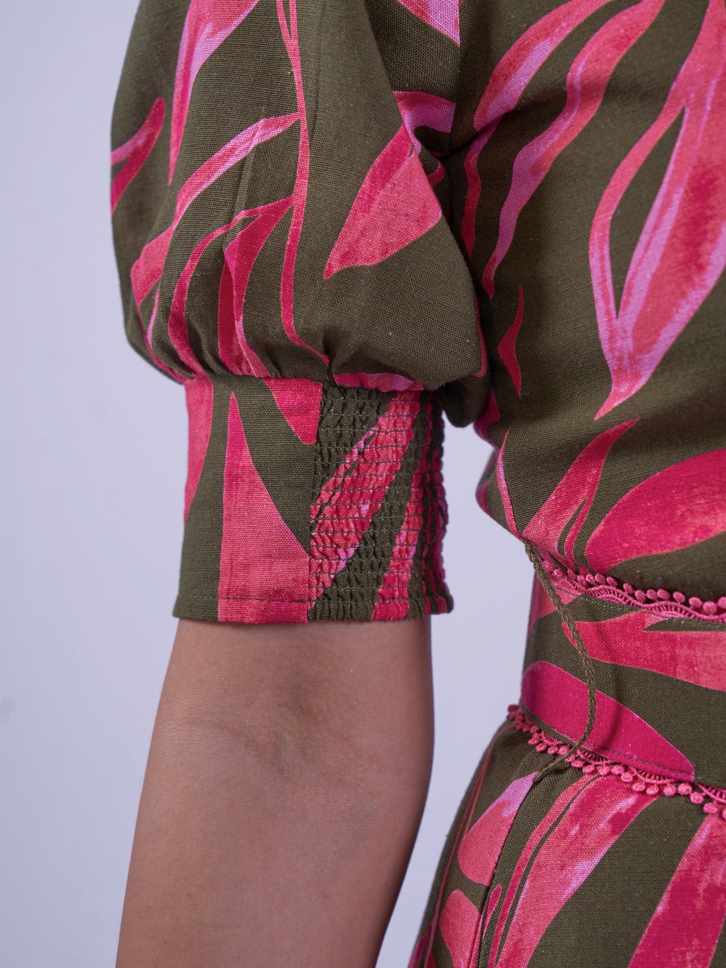 'SYDNEY' DRESS IN KHAKI / PINK PALM