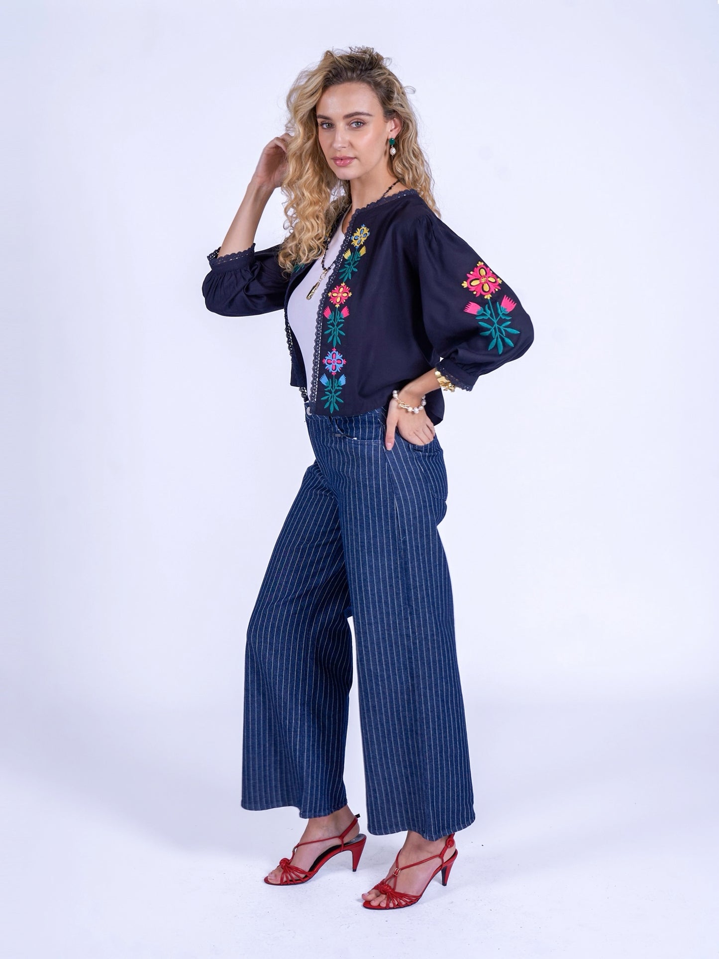 'MUSE' JACKET IN BLACK