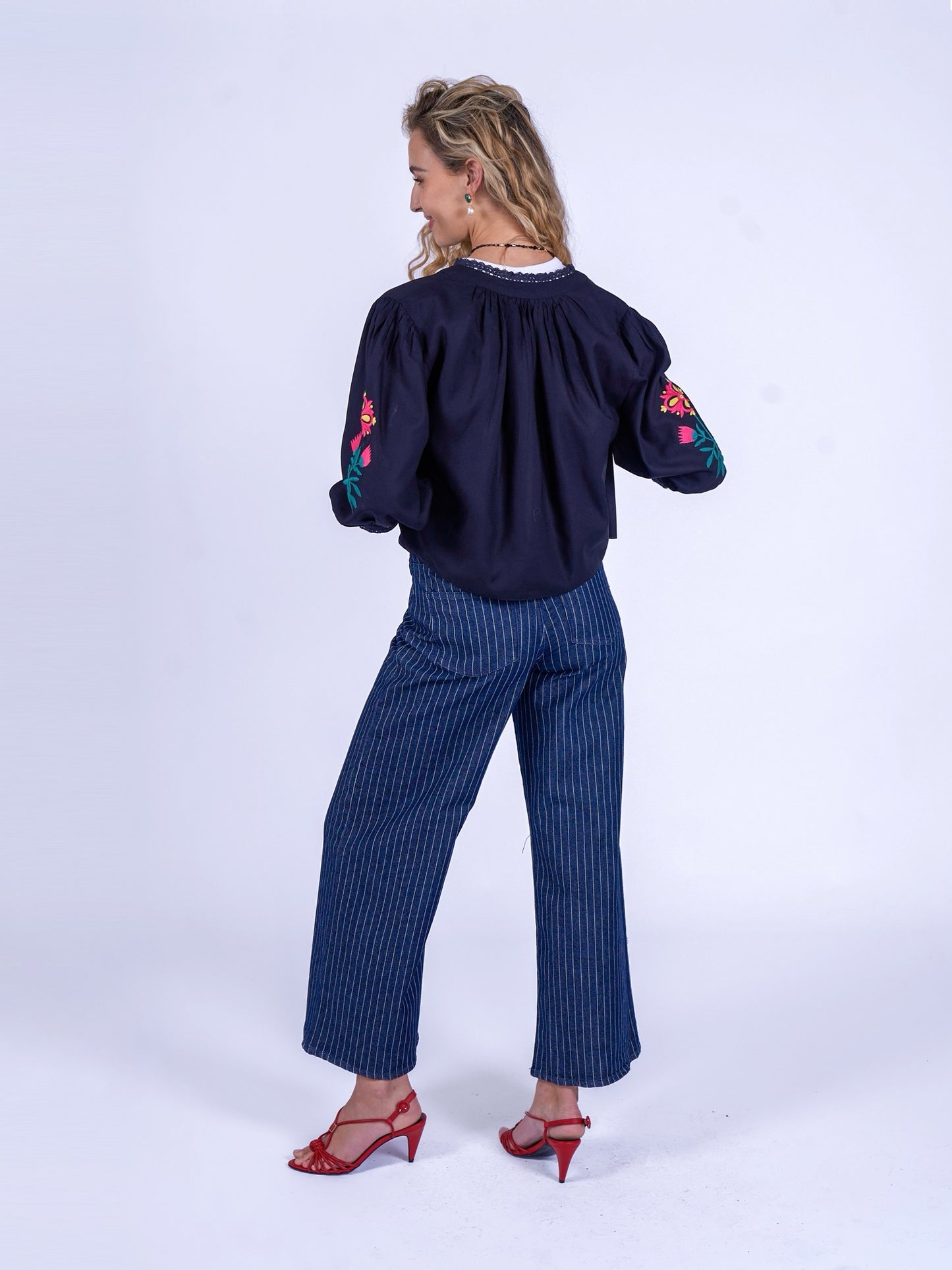 'MUSE' JACKET IN BLACK