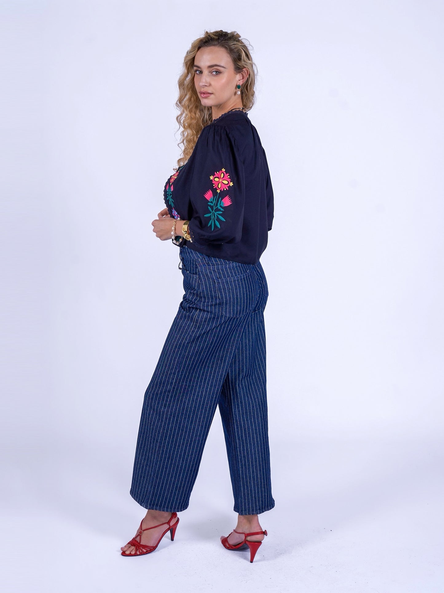 'MUSE' JACKET IN BLACK