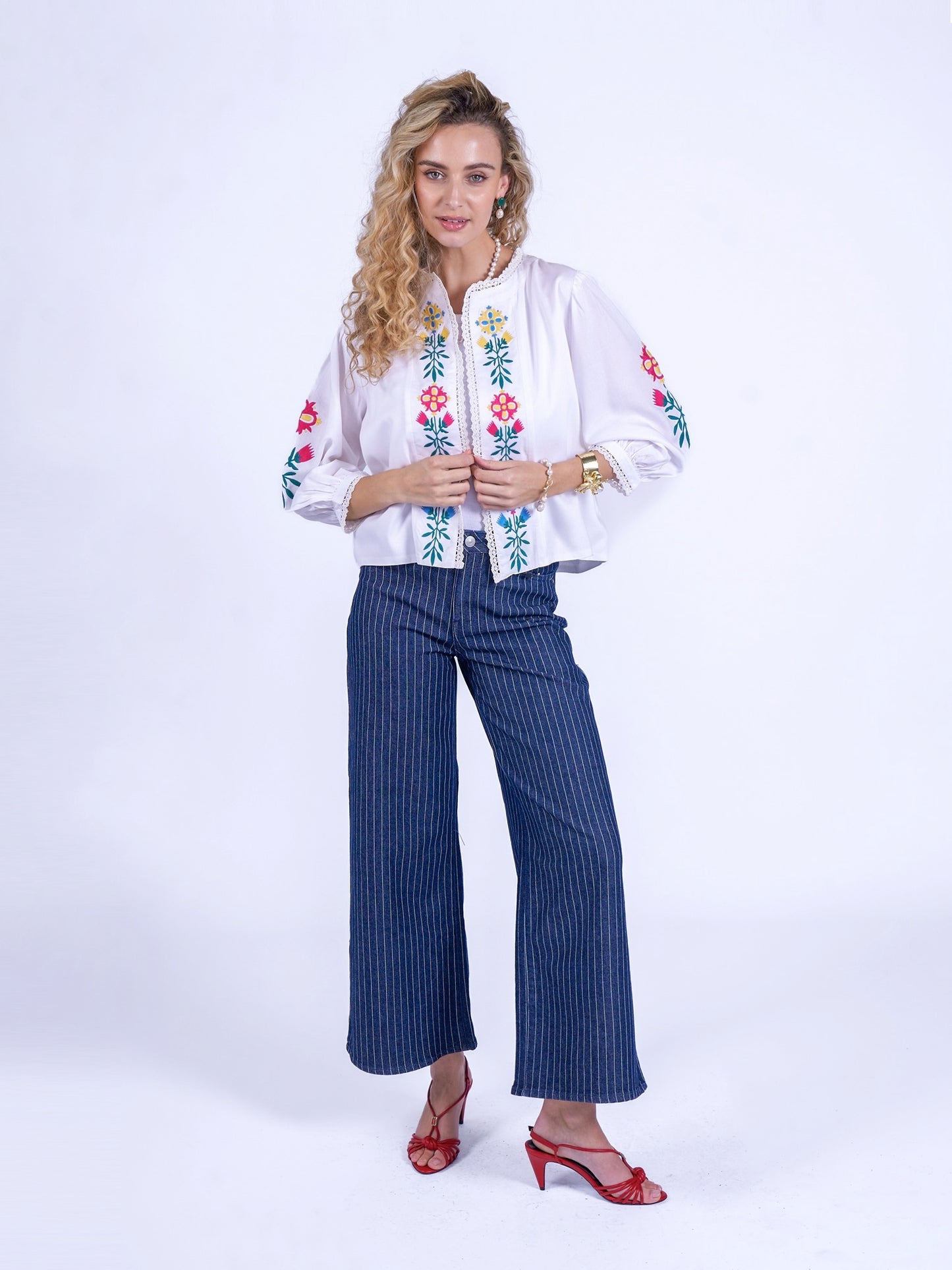 'MUSE' JACKET IN WHITE