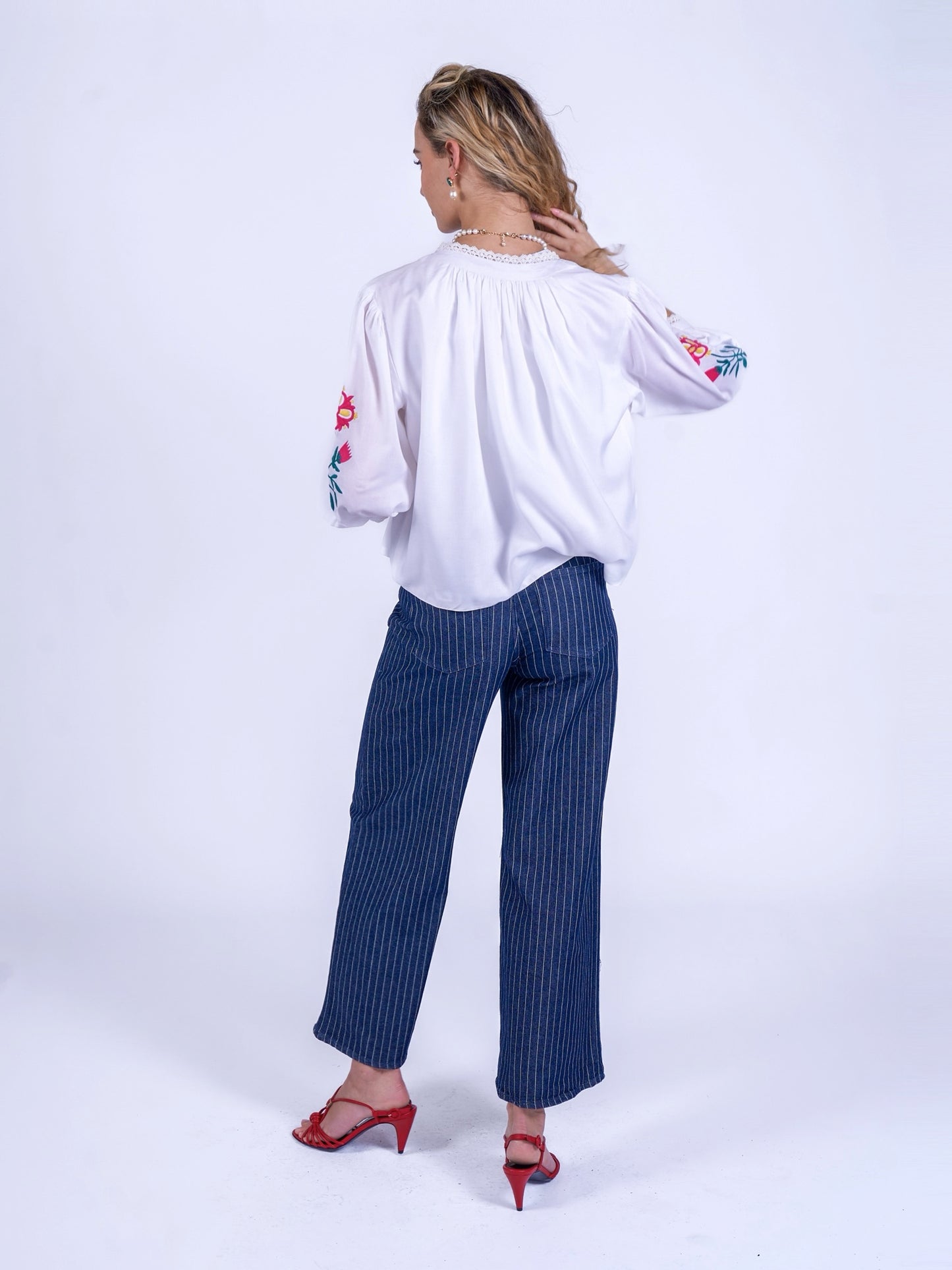 'MUSE' JACKET IN WHITE